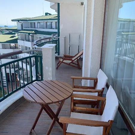 Apartment Kalina Private In Emerald Resort,