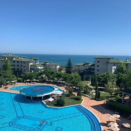 Kalina Private In Emerald Resort, Apartment *