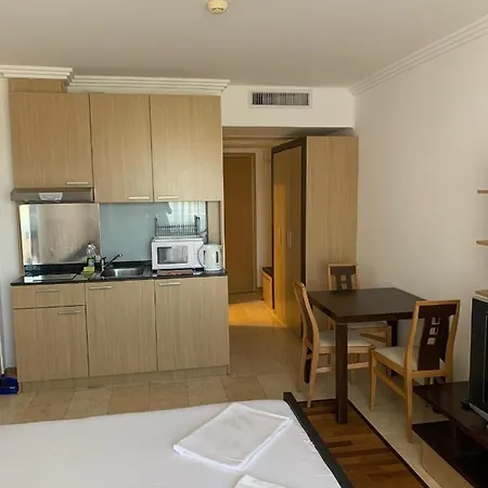 Apartment Kalina Private In Emerald Resort,