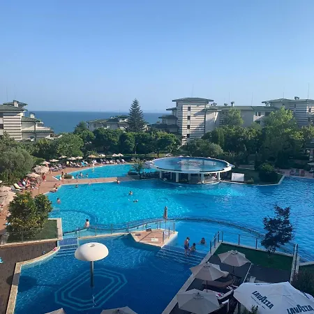 Kalina Private In Emerald Resort,