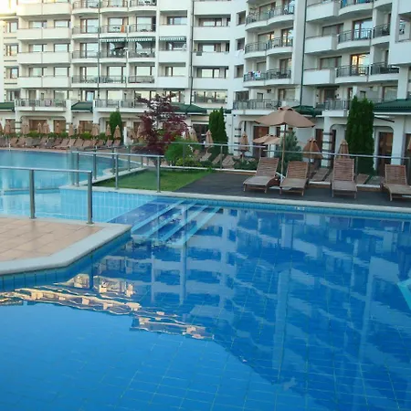 Kalina Private In Emerald Resort, Apartment